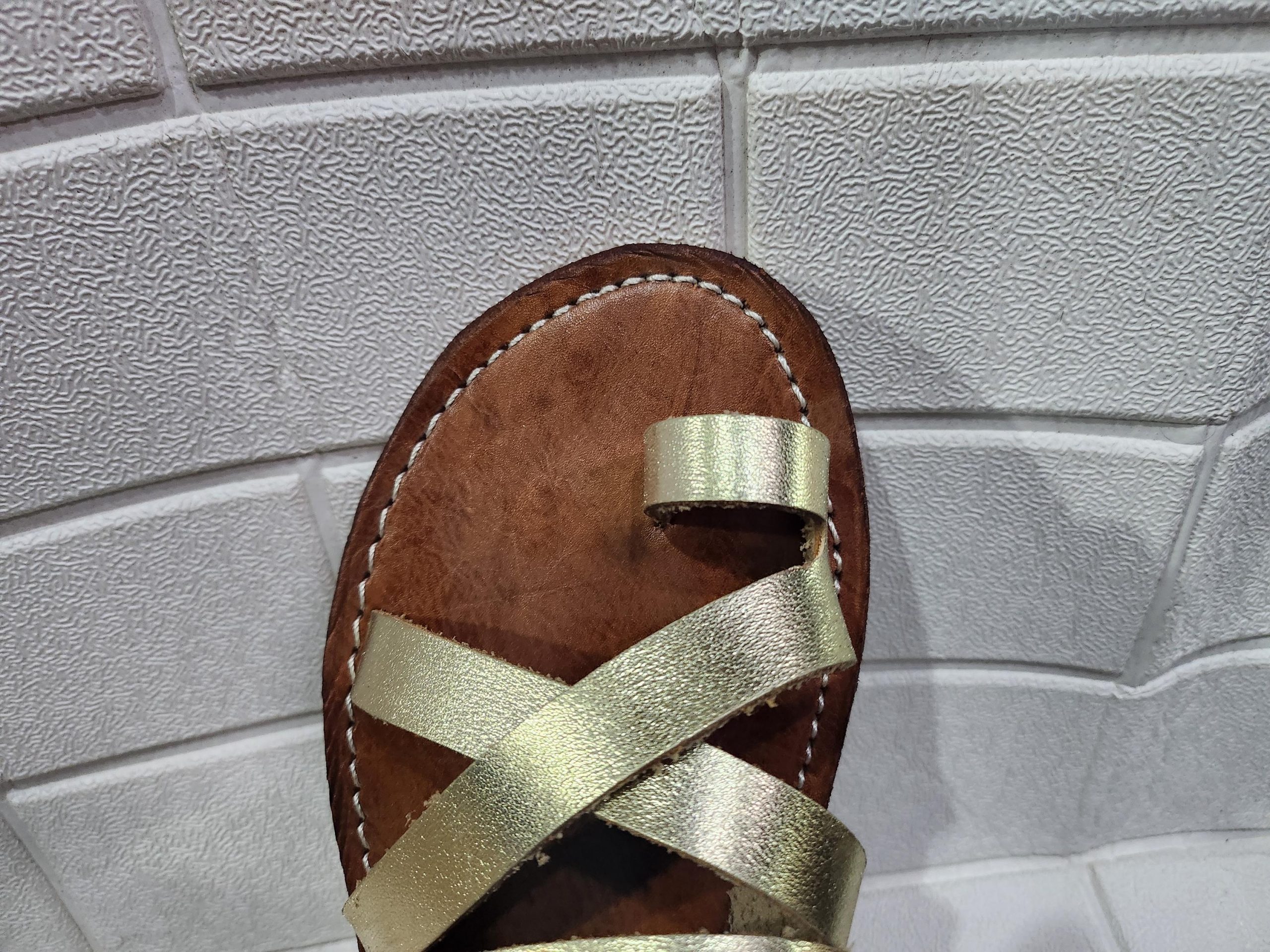 Gold Leather Moroccan Sandals For Women – Handmade Crisscross Flat Summer Shoes – Toe Ring Boho Slip-ons – Metallic Comfy Flats –