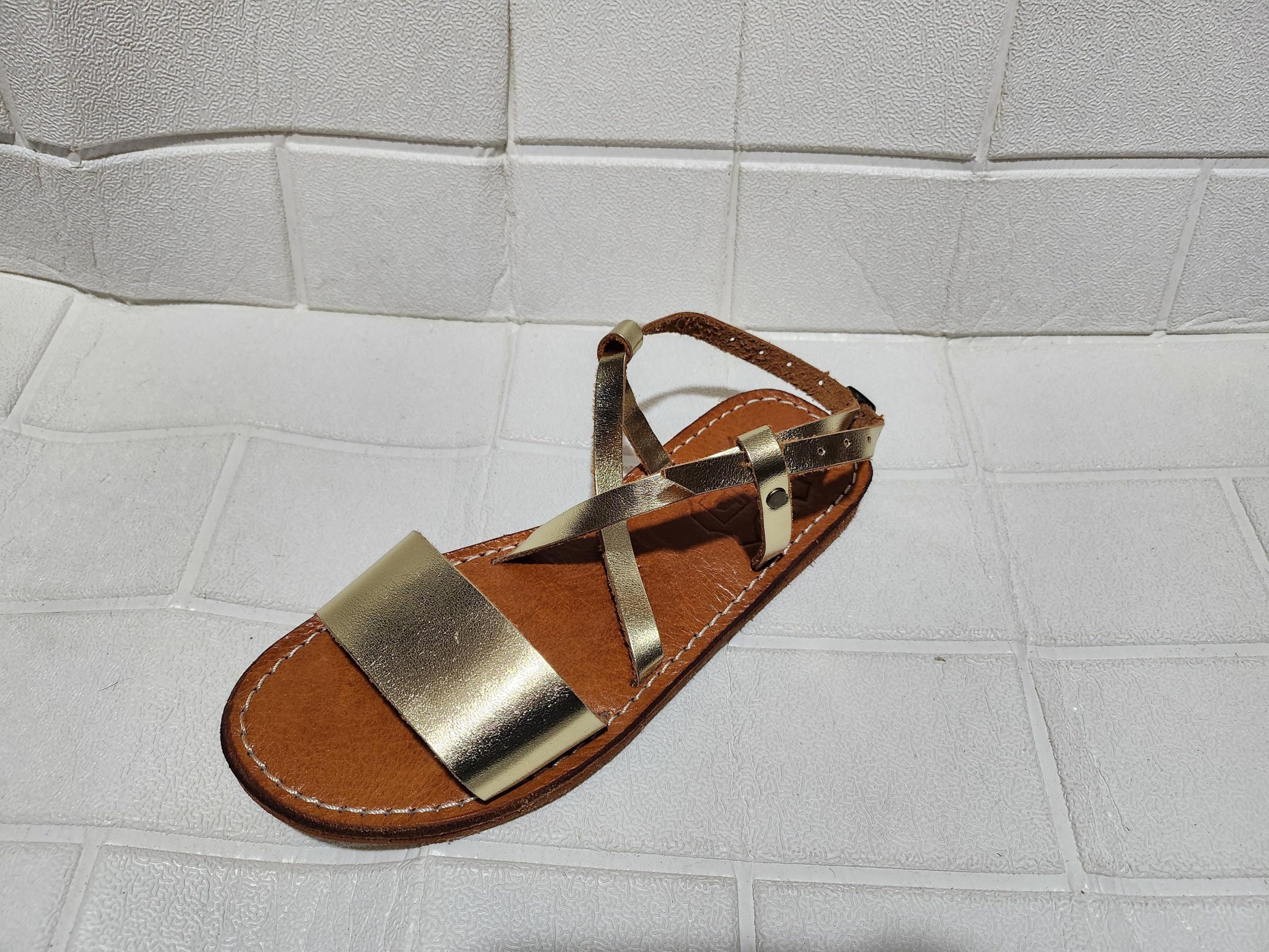 Gold Leather Moroccan Sandals – Handmade Summer Shoes For Women – Crisscross Flat Sandals With Ankle Strap – Boho Chic Comfy Slides –