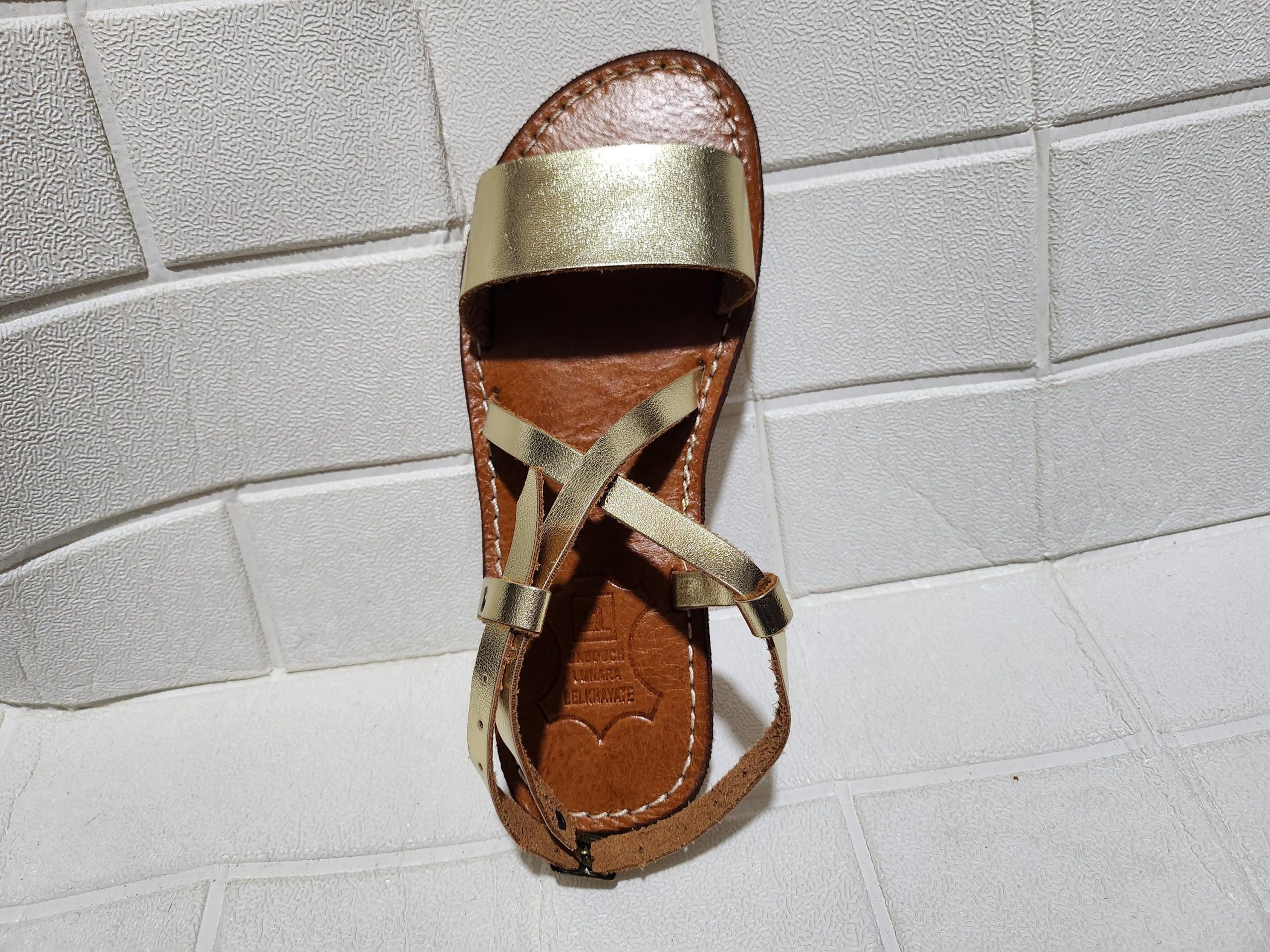 Gold Leather Moroccan Sandals – Handmade Summer Shoes For Women – Crisscross Flat Sandals With Ankle Strap – Boho Chic Comfy Slides –